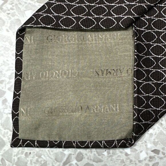 GIORGIO ARMANI Collezioni 100% Silk Tie Necktie Brown Geometric Made in Italy - Picture 8 of 9